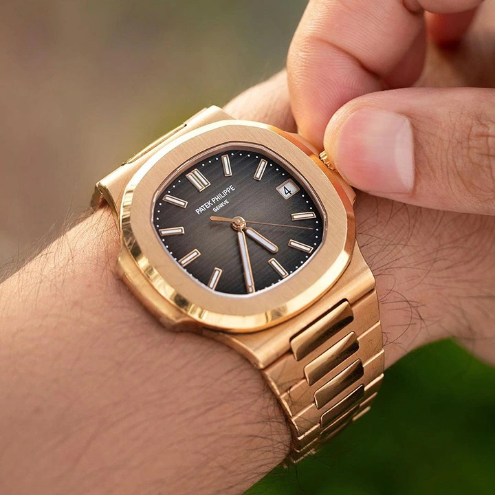 5711/1R-001-Patek Philippe Nautilus - Image 2