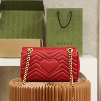 Alternative view of GG Marmont small matelasse shoulder bag