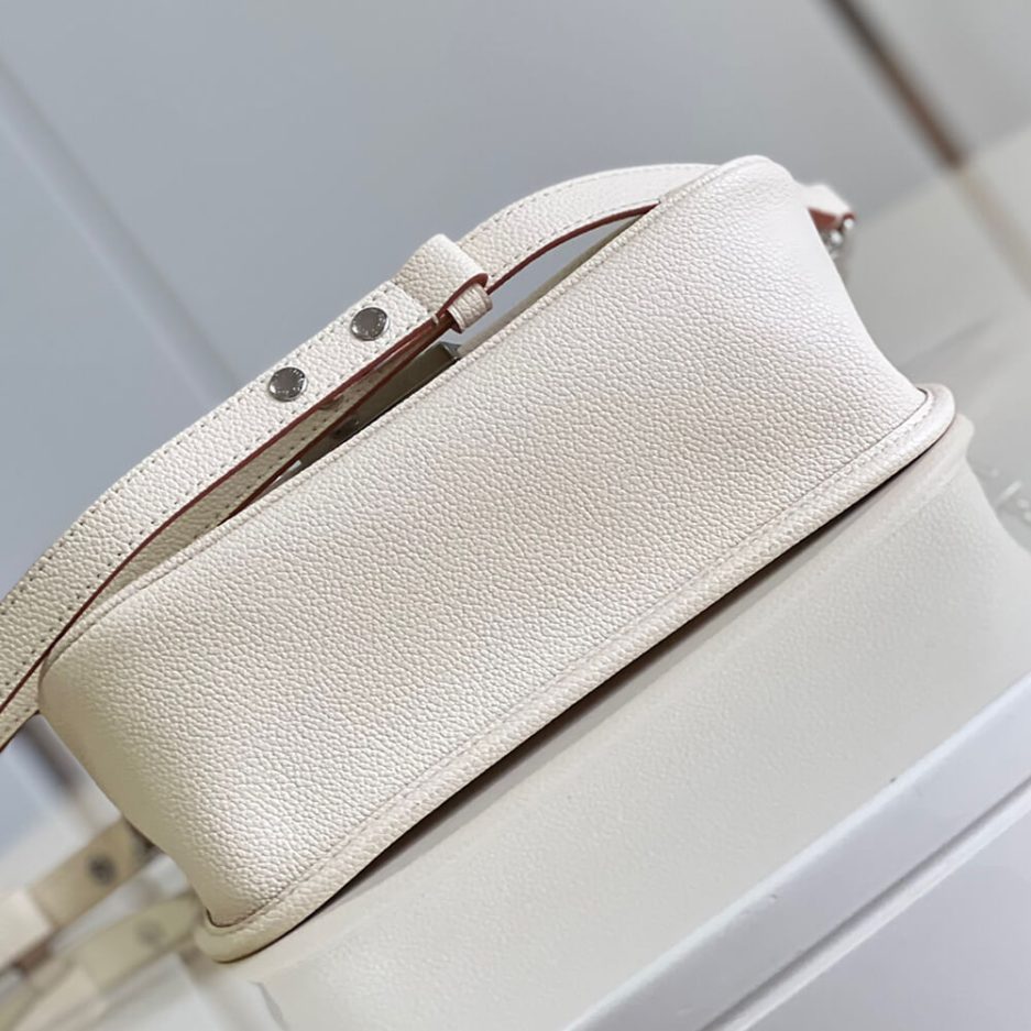 LV Buci - Image 2