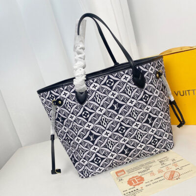 Alternative view of SINCE 1854 NEVERFULL MM
