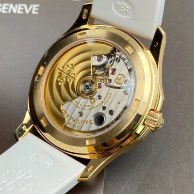 Alternative view of 5068R-010-Patek Philippe AQUANAUT-women