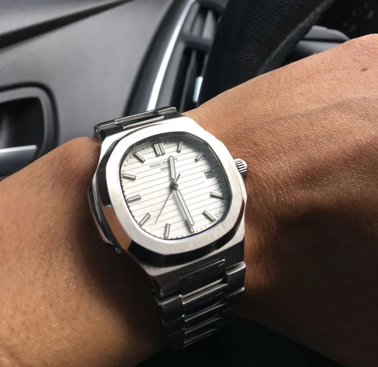7118/1A - Patek Philippe NAUTILUS - Image 7