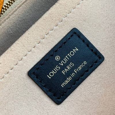 Alternative view of LV ON MY SIDE MM
