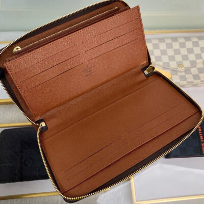 Alternative view of LV Zippy Organizer