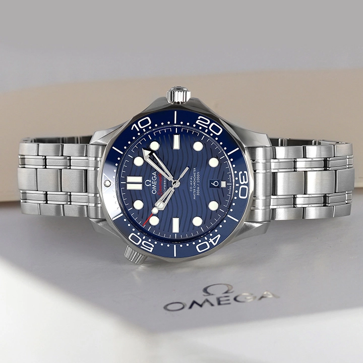 DIVER 300M CO‑AXIAL MASTER CHRONOMETER 42 MM-210.30.42.20.03.001 - Image 3