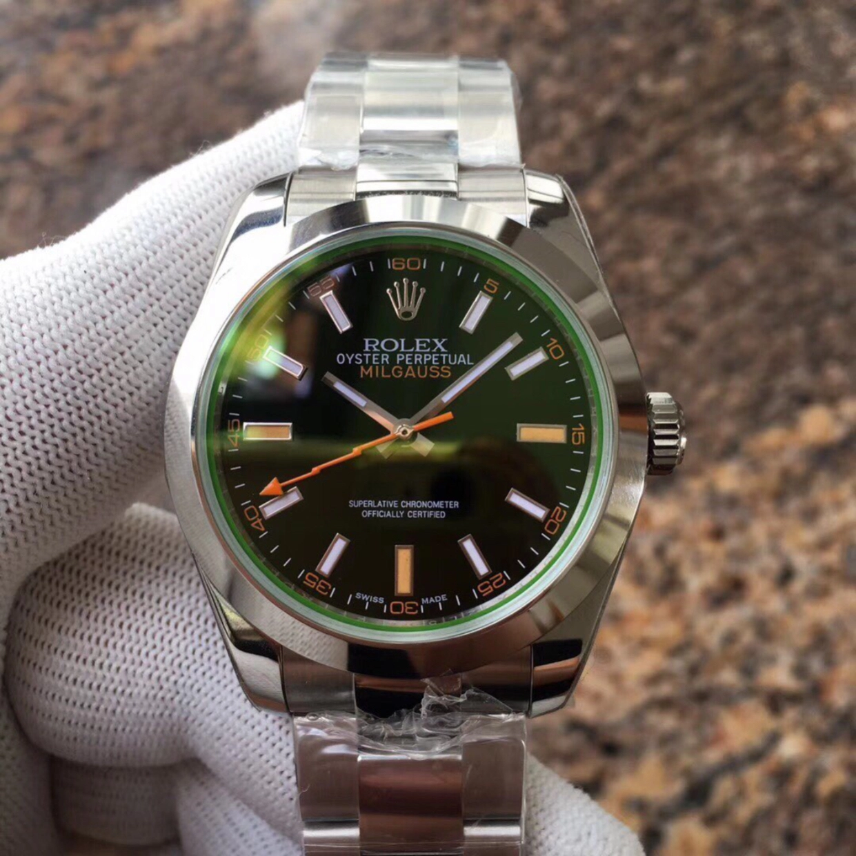 Rolex Oyster Perpetual Milgauss 116400gv Series - Image 12