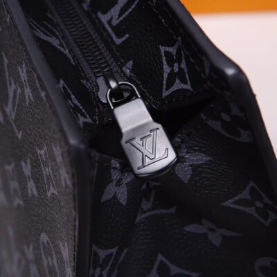 Alternative view of LV Sac Plat Horizontal Zippe