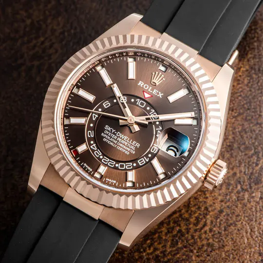Rolex Sky-Dweller Oyster 42 mm Everose gold 326235-0005 New - Image 3