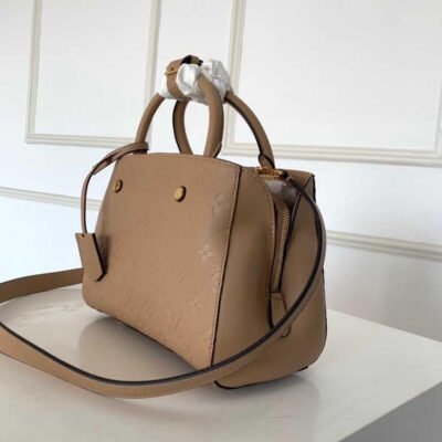 Alternative view of Louis Vuitton Montaigne MM