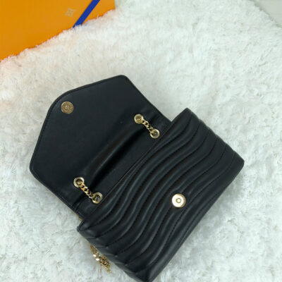 Alternative view of LV NEW WAVE CHAIN BAG
