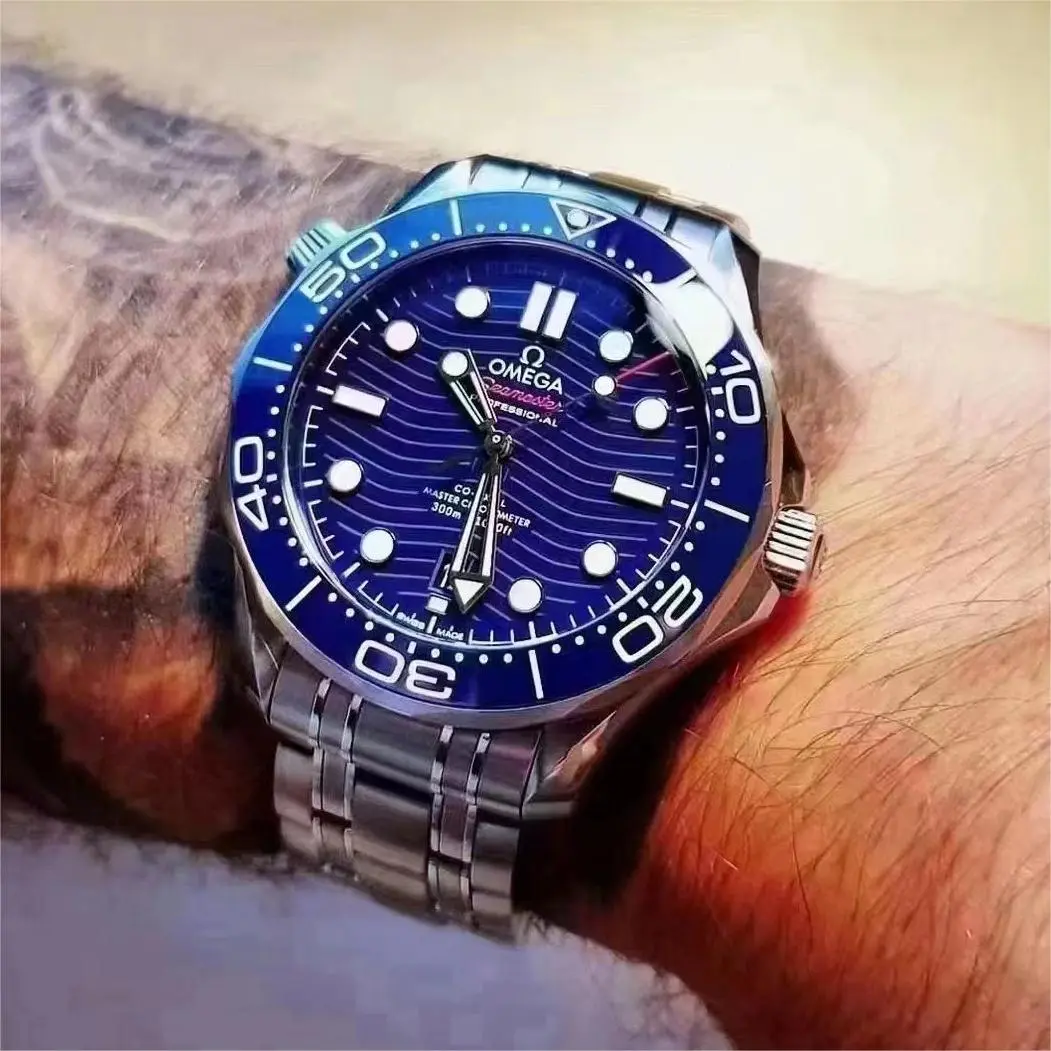 DIVER 300M CO‑AXIAL MASTER CHRONOMETER 42 MM-210.30.42.20.03.001 - Image 8