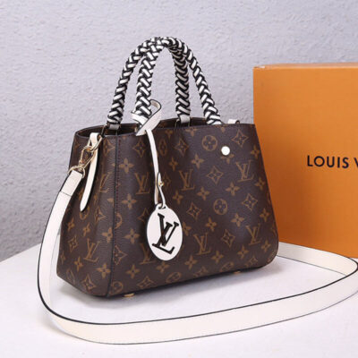Alternative view of LV Montaigne BB Handbag