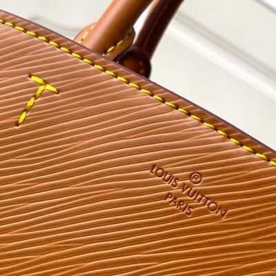 Alternative view of LV Marelle Tote BB