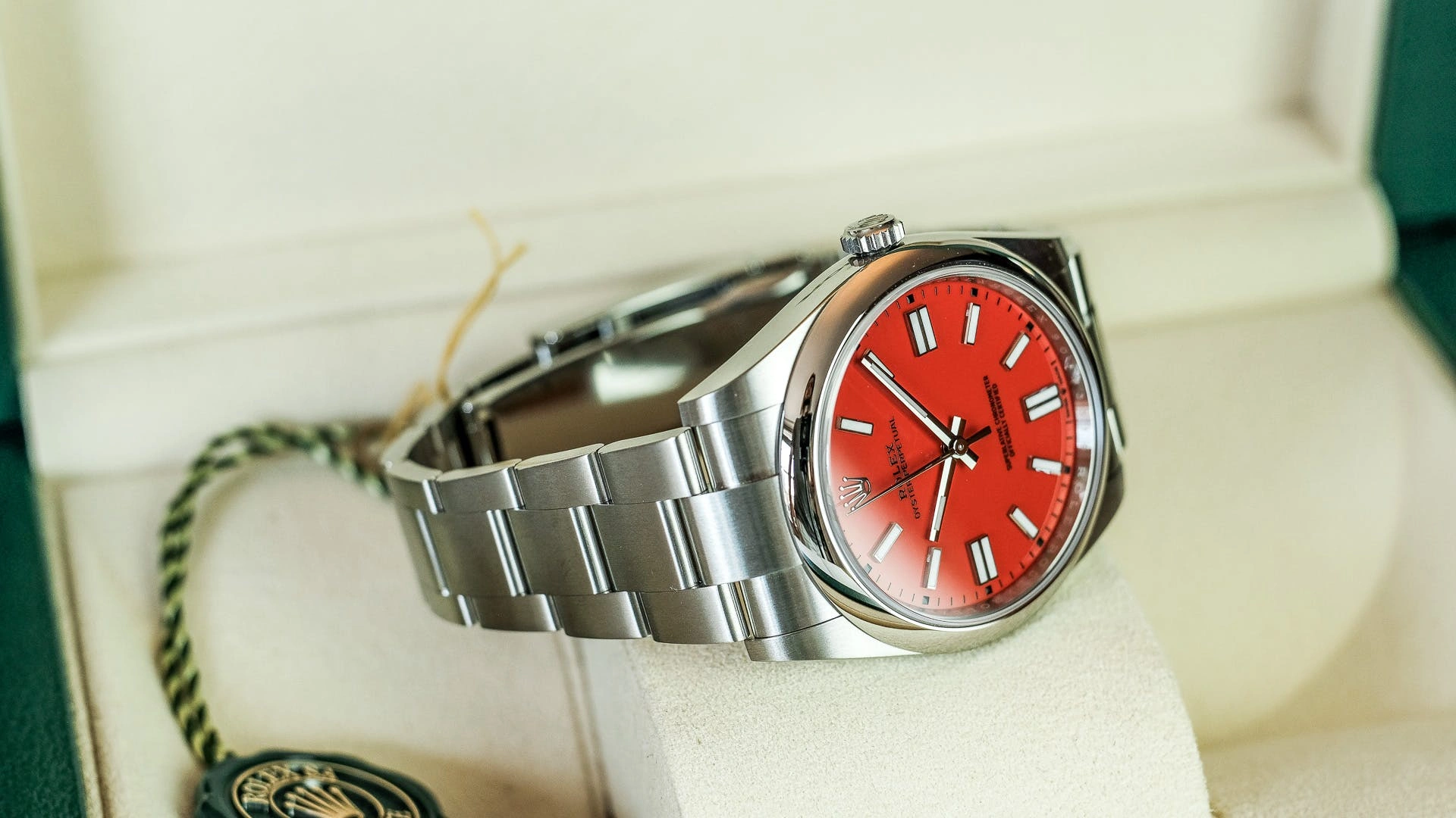 OYSTER PERPETUAL 124300 Series(orange) - Image 2