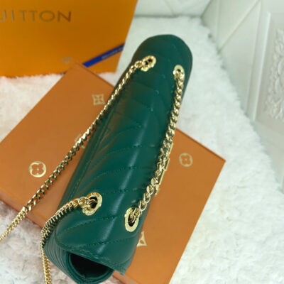 Alternative view of LV NEW WAVE CHAIN BAG
