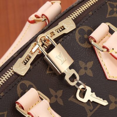 Alternative view of LV Speedy Bandouliere 20