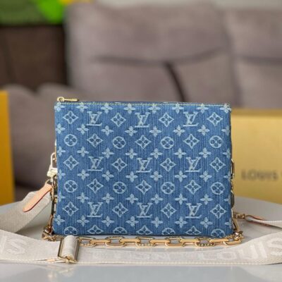 Alternative view of LV Coussin PM