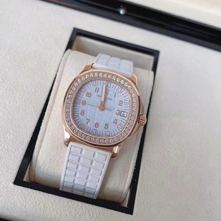5068R-010-Patek Philippe AQUANAUT-women - Image 4