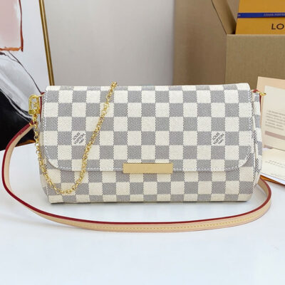 Alternative view of Louis Vuitton Favorite MM