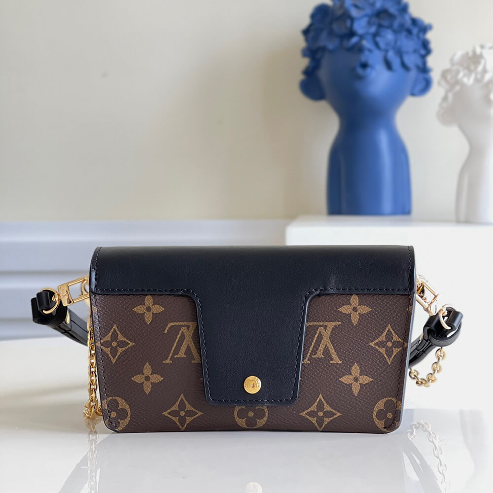 PADLOCK ON STRAP - Image 5