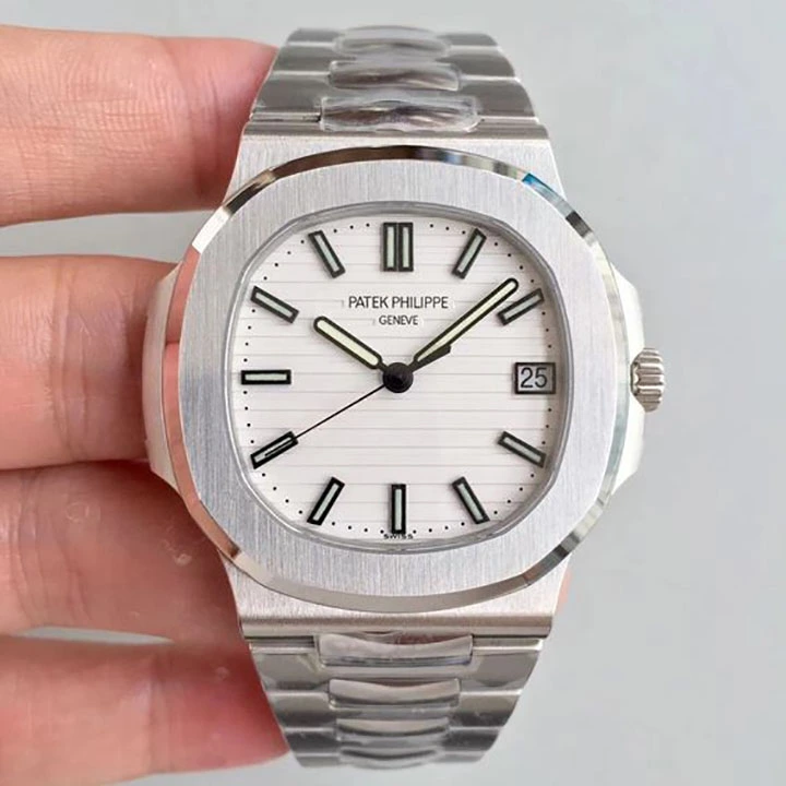 Patek Philippe Nautilus 5711/1A-011 - Image 4
