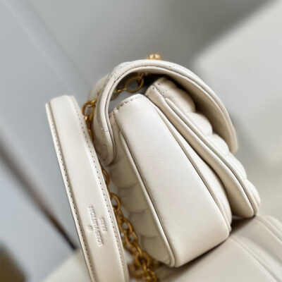 Alternative view of NEW WAVE CHAIN BAG PM