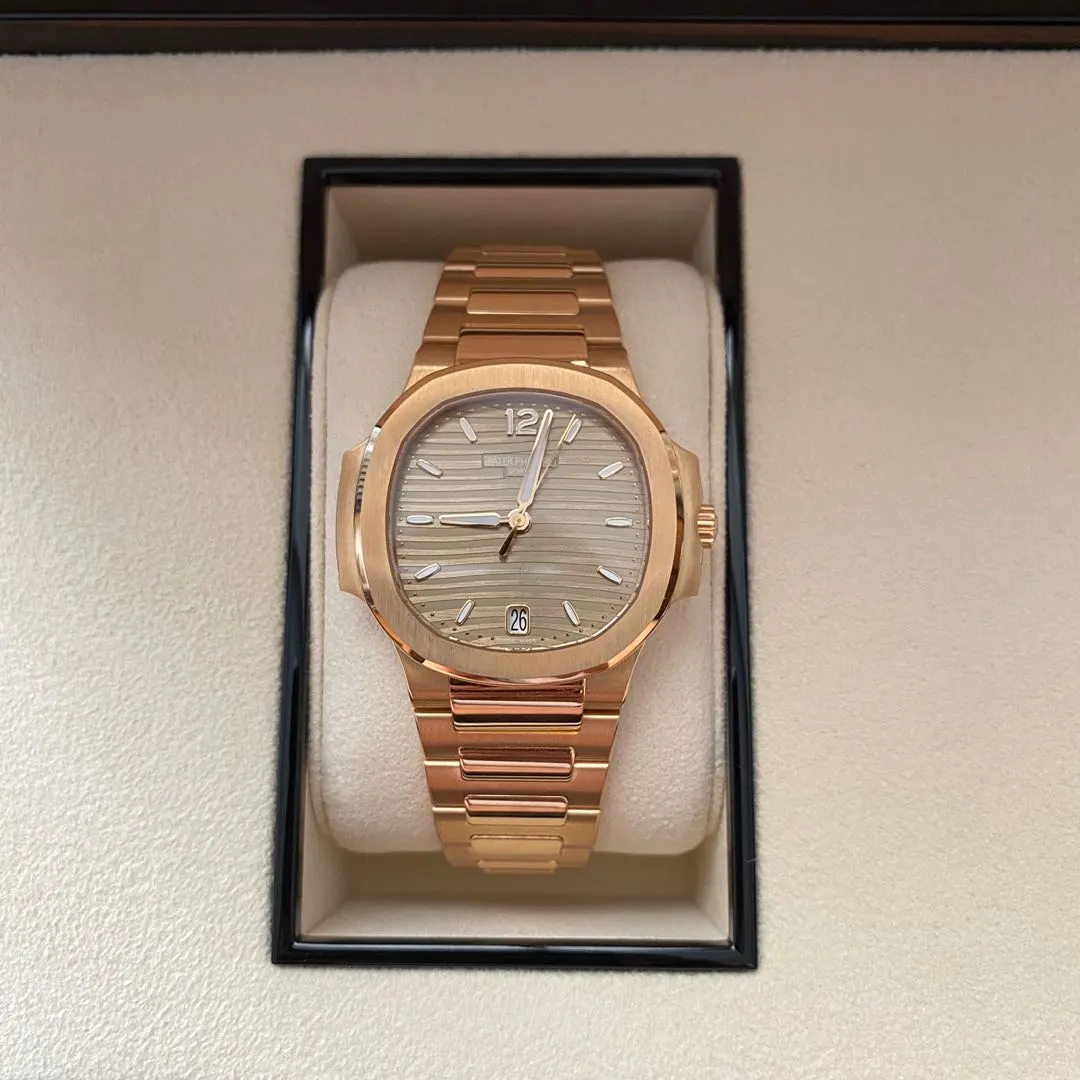 Patek Philippe 7118/1R - NAUTILUS - Image 9