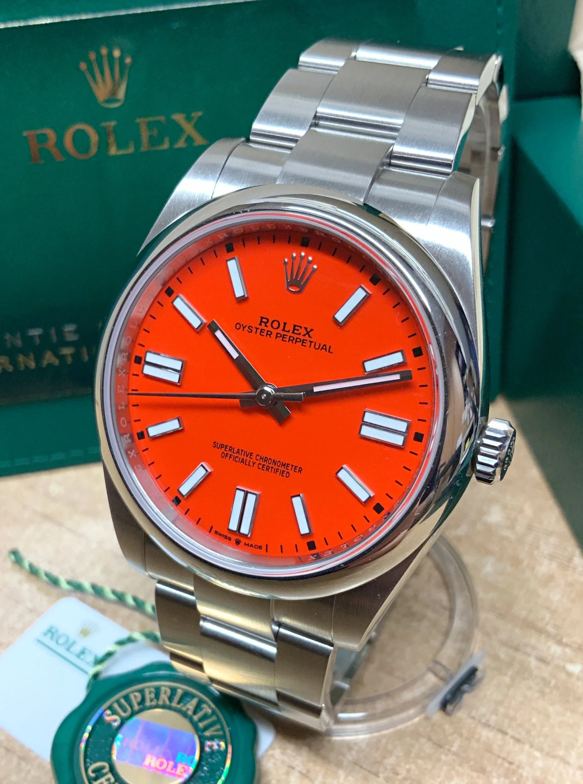 OYSTER PERPETUAL 124300 Series(orange) - Image 4