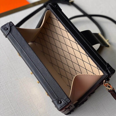 Alternative view of LV PETITE MALLE