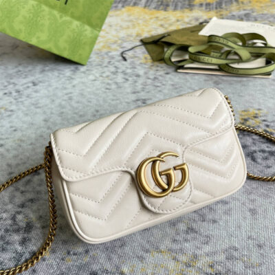 Alternative view of GG Marmont matelasse leather super mini bag