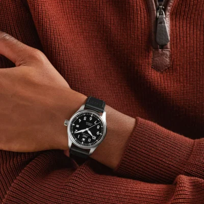 Alternative view of IWC pilot series IW328201 watch