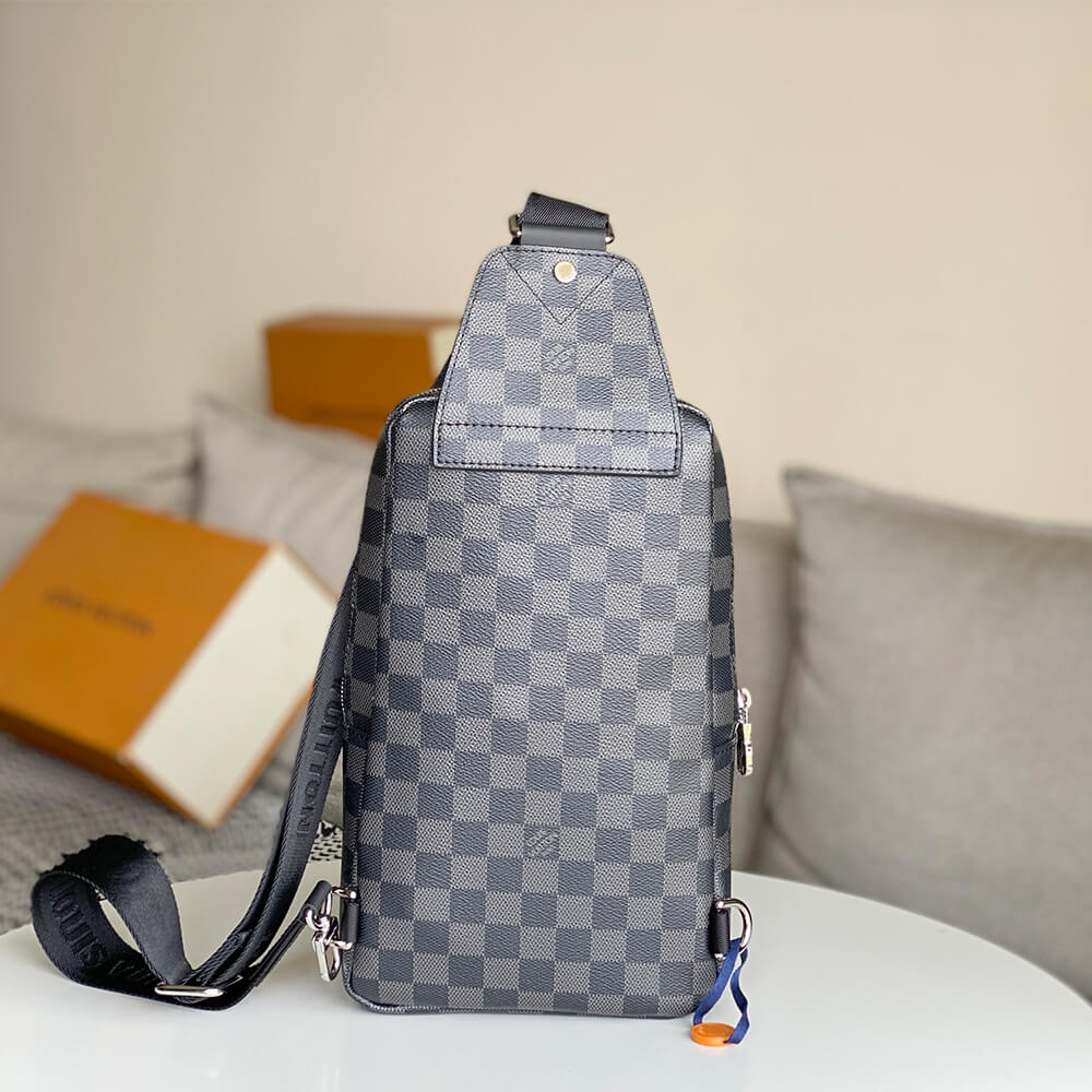 AVENUE SLINGBAG - Image 3