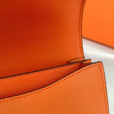 Alternative view of Hermes Constance 24
