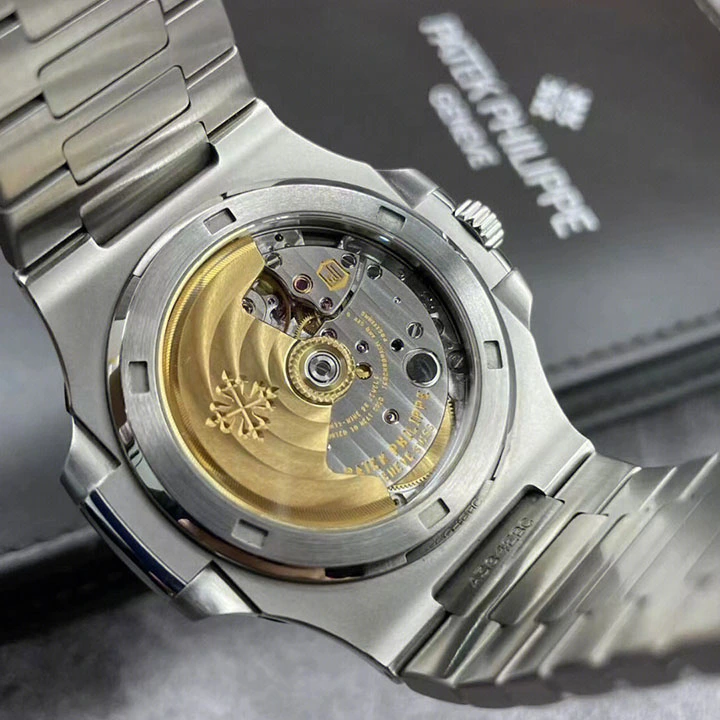 Patek Philippe Nautilus 5711/1A 010 - Image 8