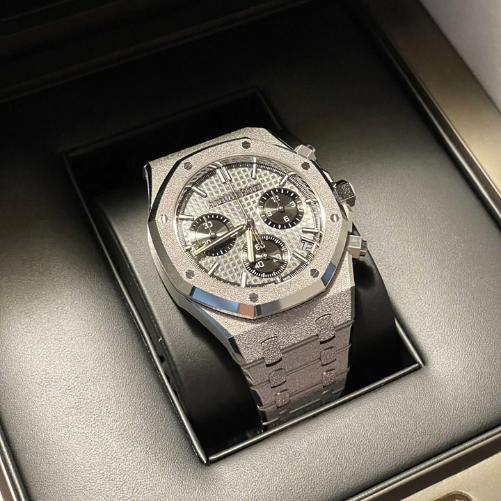 ROYAL OAK SELFWINDING CHRONOGRAPH 26240BC.GG.1324BC.01 (AAAAA version) - Image 8