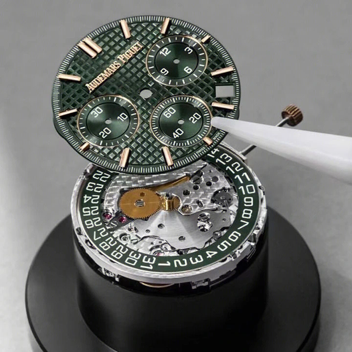 ROYAL OAK SELFWINDING CHRONOGRAPH Ref. 26240OR.OO.D404CR.01(AAAAA version) - Image 3