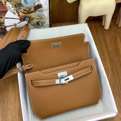 Alternative view of Hermes Kelly Depeches 26 Pouch
