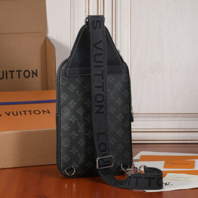 Alternative view of AVENUE SLING BAG NM