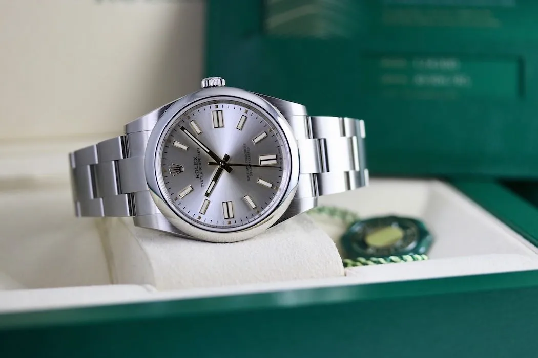 OYSTER PERPETUAL 124300 Series(Champagne gold) - Image 4