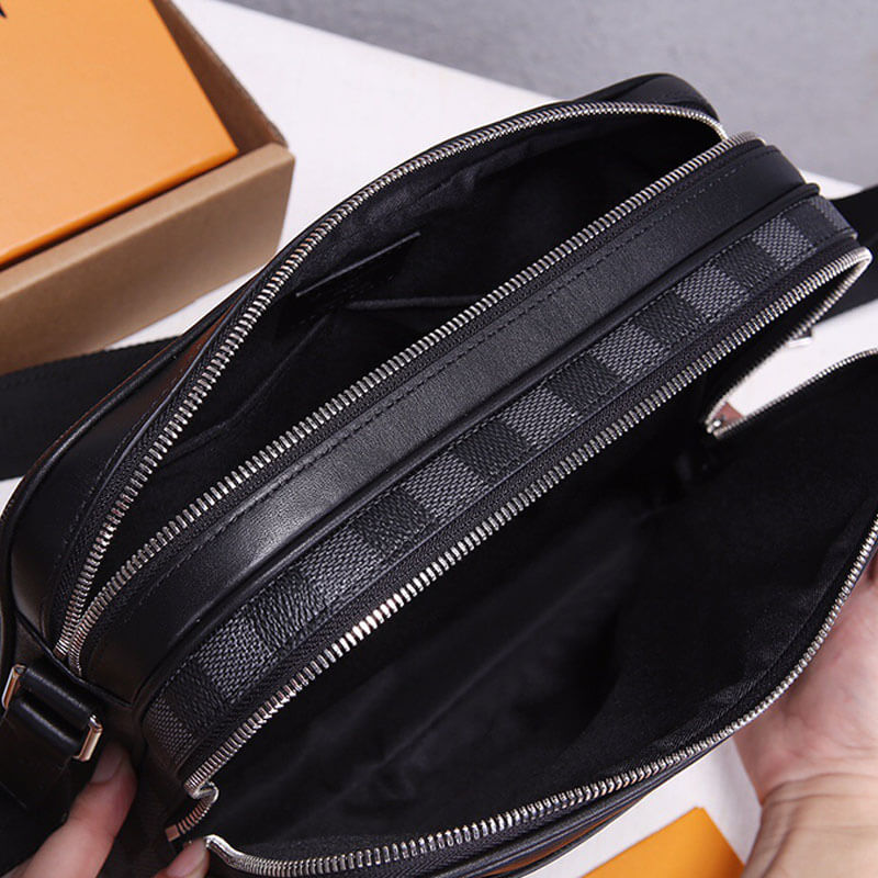 LV Trocadero Messenger Bag - Image 3
