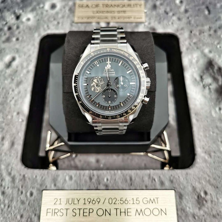 CO‑AXIAL MASTER CHRONOMETER CHRONOGRAPH 42 MM Apollo 11 50th anniversary-310.20.42.50.01.001 - Image 3