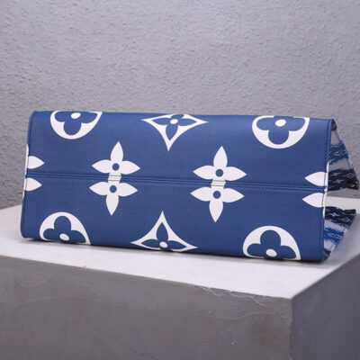 Alternative view of LV Escale OnTheGo GM Tote Bag