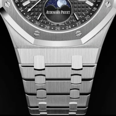 Alternative view of Royal Oak Perpetual Calendar Ref. # 26597PT.OO.1220PT.01