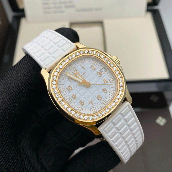 5068R-010-Patek Philippe AQUANAUT-women - Image 5