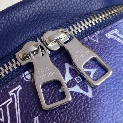 Alternative view of Discovery Bumbag PM