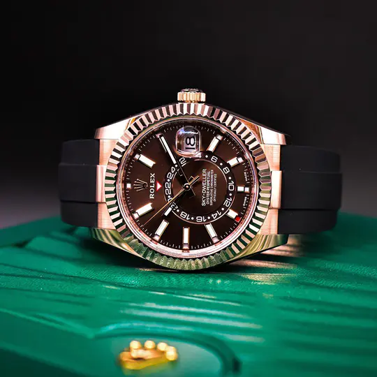 Rolex Sky-Dweller Oyster 42 mm Everose gold 326235-0005 New - Image 6