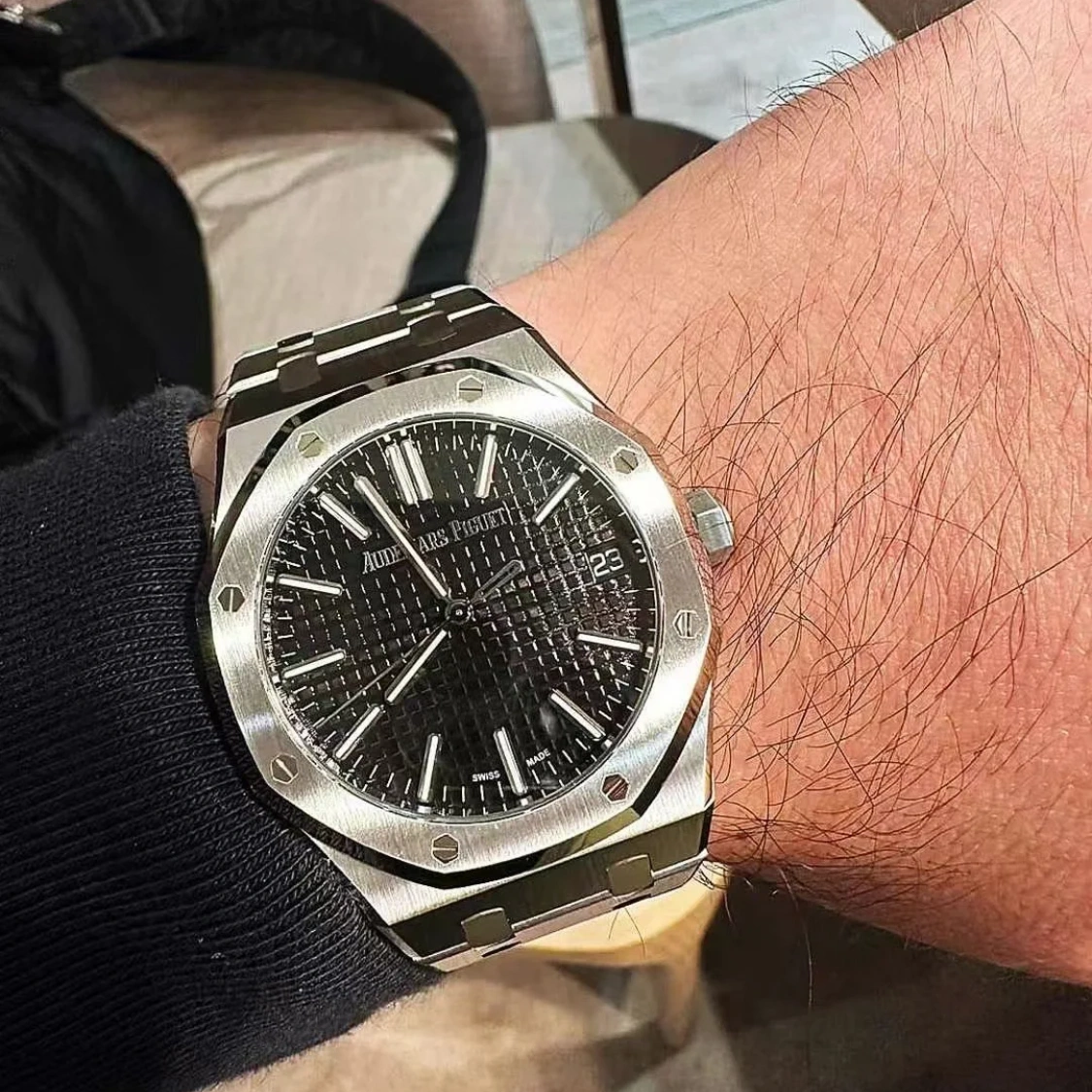 ROYAL OAK SERIES AUTOMATIC WINDING WATCH 5O ANNIVERSARY EDITION Ref. 15510ST.OO.1320ST.02(AAAAA version) - Image 3