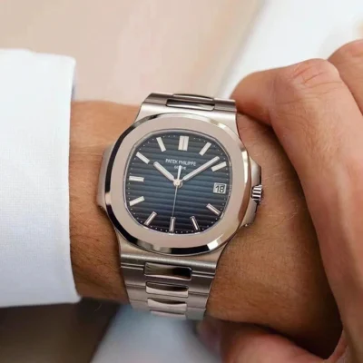 Alternative view of 5811/1G - Patek Philippe NAUTILUS